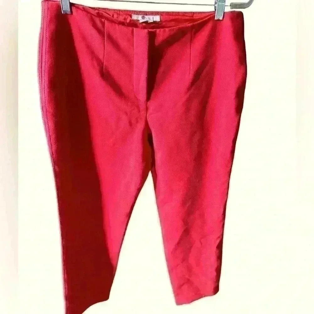 Boden US 10 pinkish red  lined high waisted flat front trouser. Black stitching.